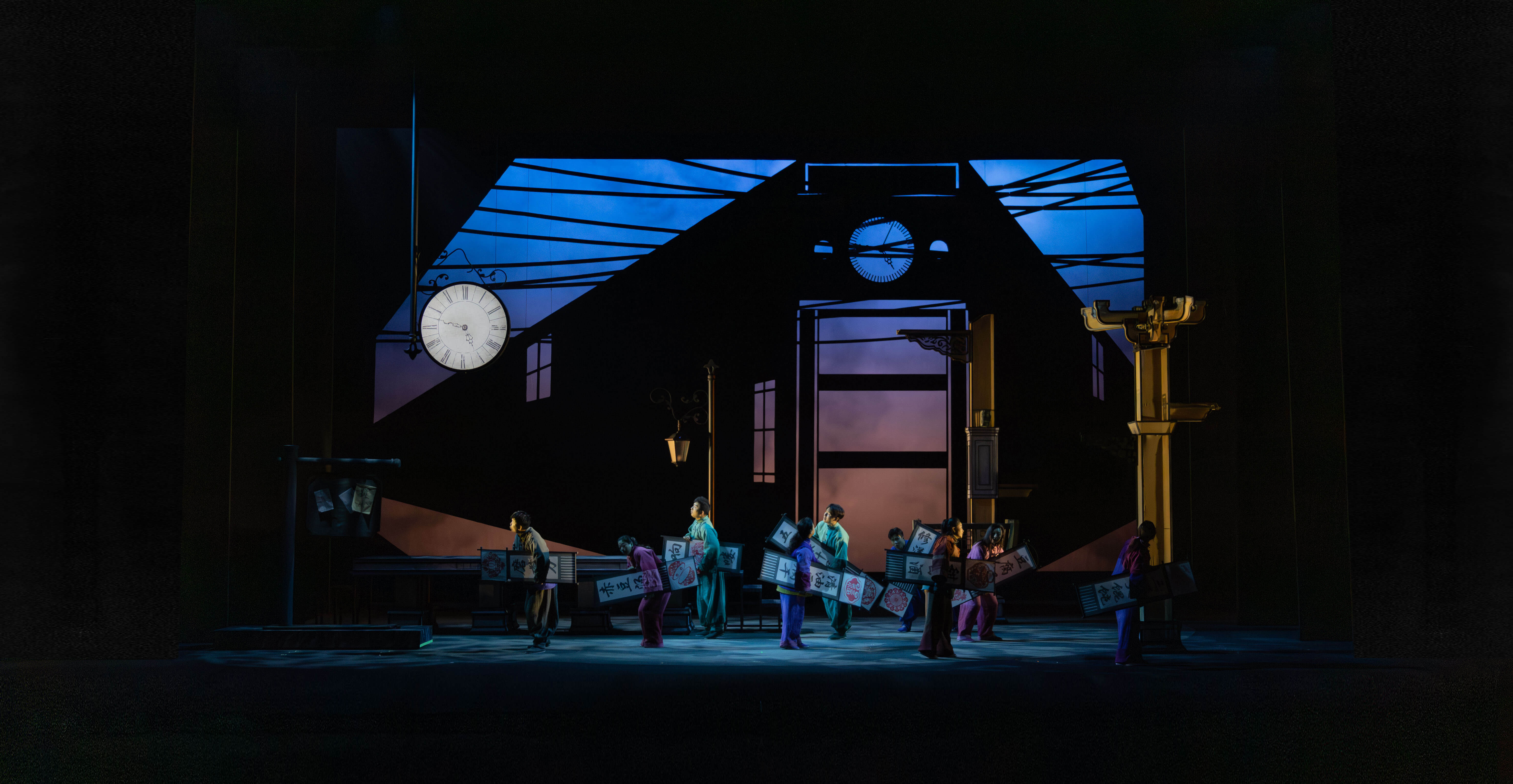 滑稽戏《万象归春》