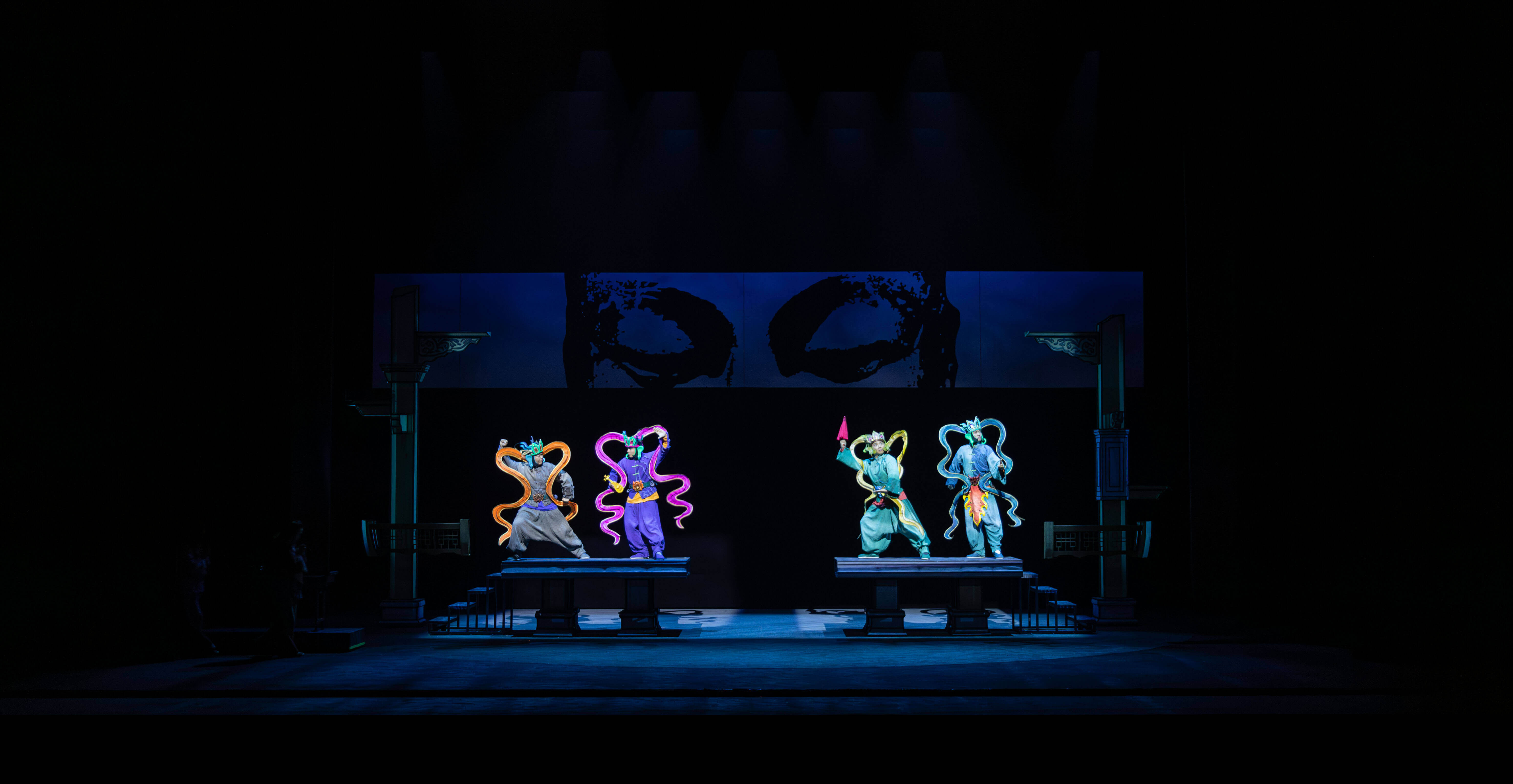 滑稽戏《万象归春》