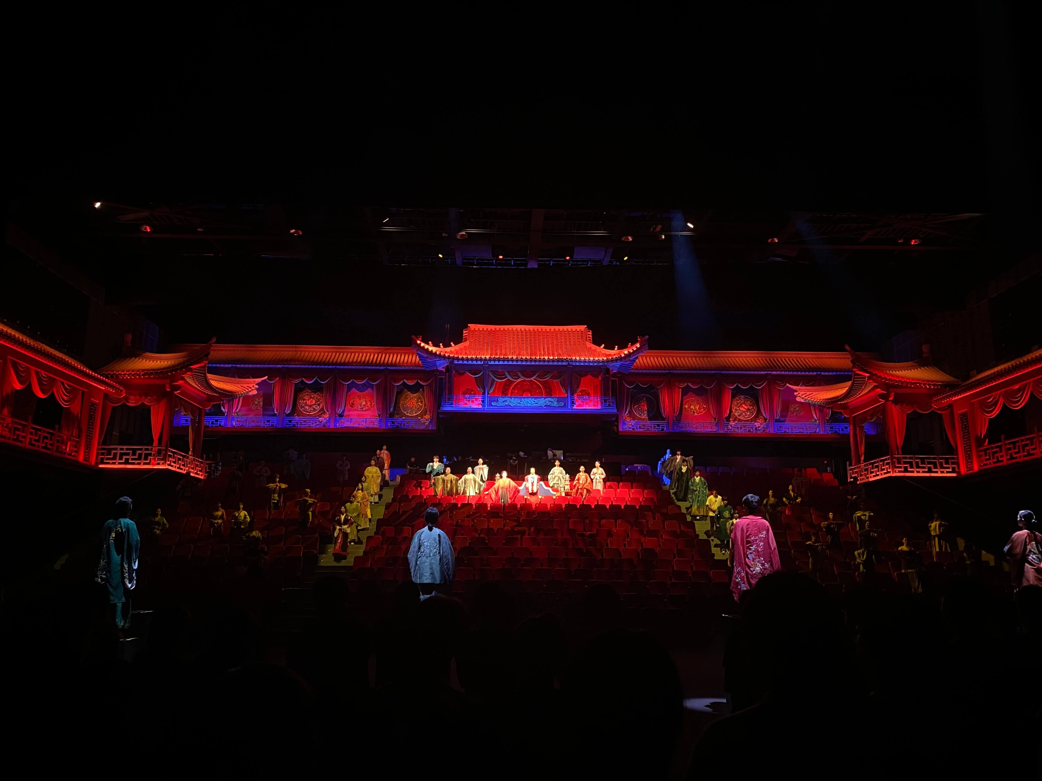 只有红楼梦·戏剧幻城