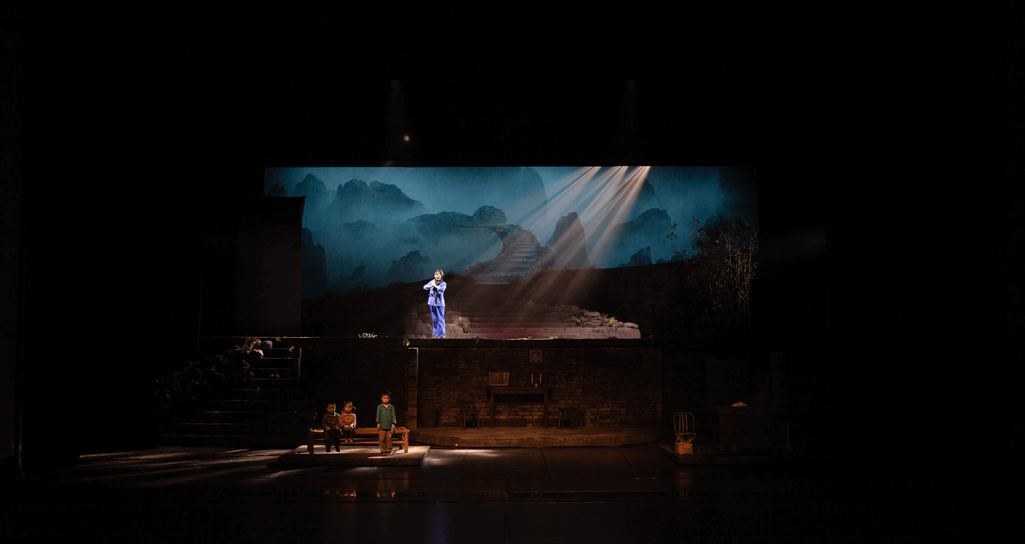 黄梅戏《挑山女人》