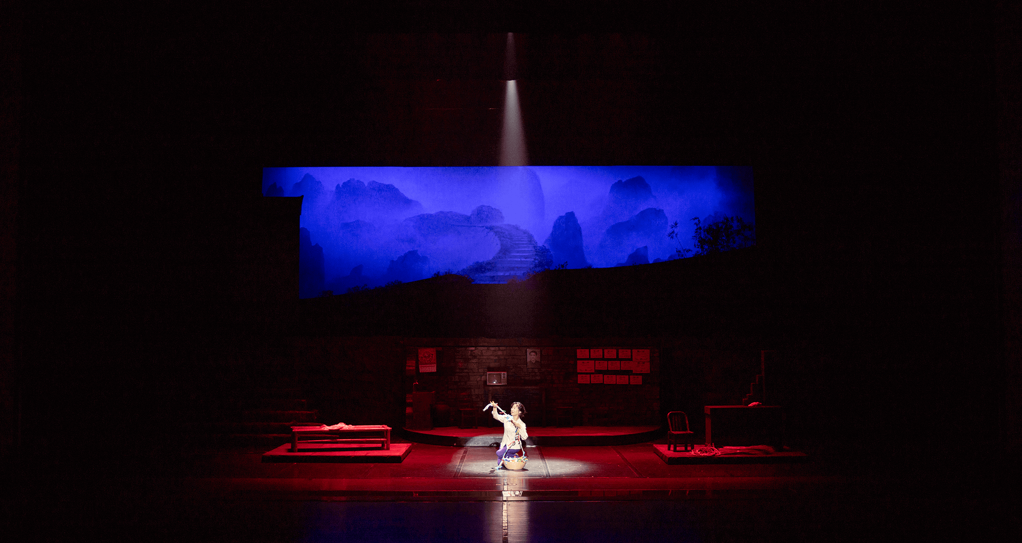 黄梅戏《挑山女人》